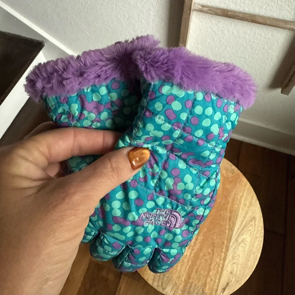 The North Face Mossbud Swirl Fleece Lined Water Resistant Gloves girls sz: Med